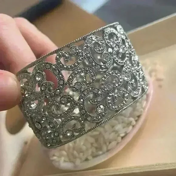 Chunky Silver tone sparkling rhinestone bangle bracelet fillagree detail - Picture 3 of 6